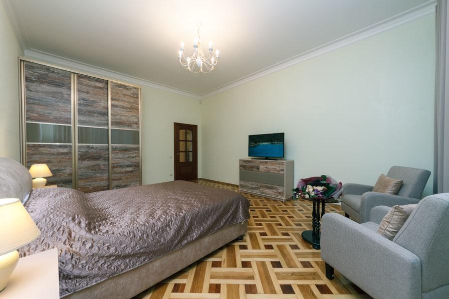 2 Bedroms Right Near Khreashatik Kyiv Exterior photo